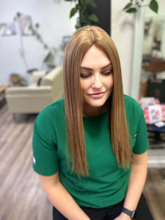 Anna (22")